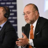 Florin Dănescu explicând calculul dobânzilor