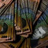 Bancnote pentru credite nebancare
