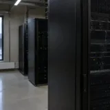 Servere pentru inteligența artificială în bănci