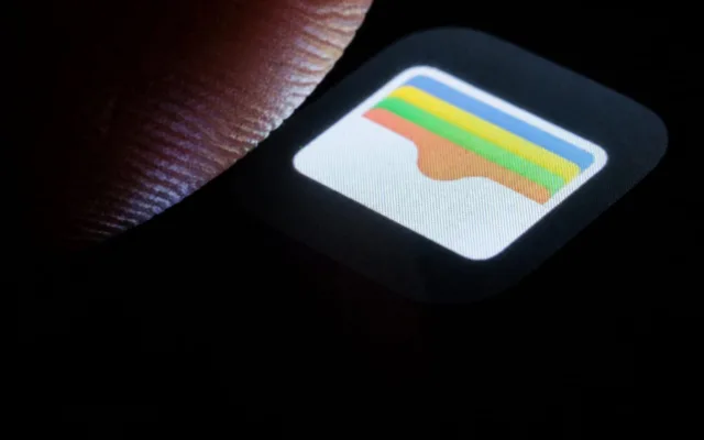 Aplicația Apple Wallet pentru plăți